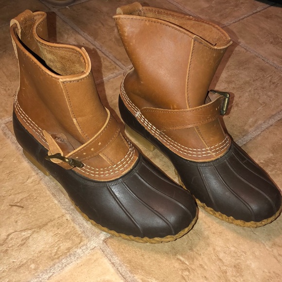 buckle duck boots